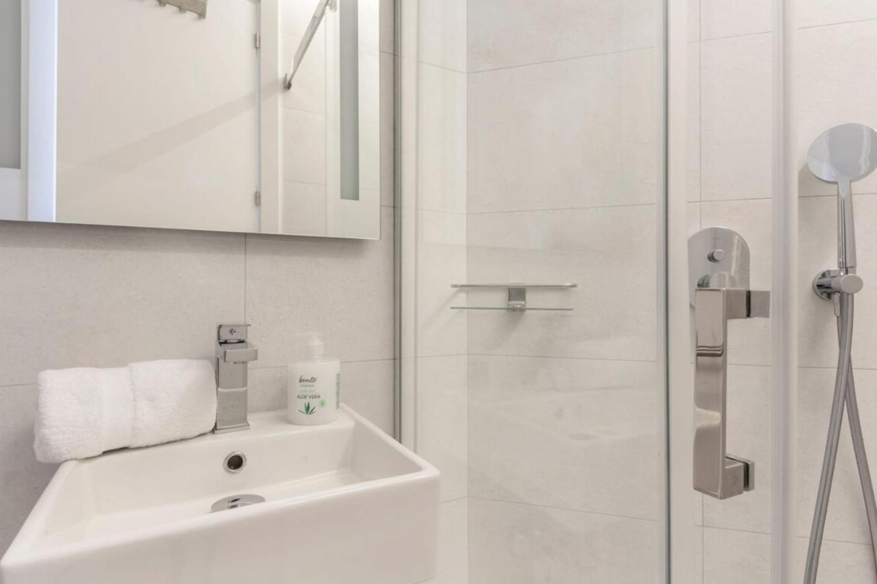 Incredible Design 2 Bedroom Apartment In Centro Madrid Kültér fotó